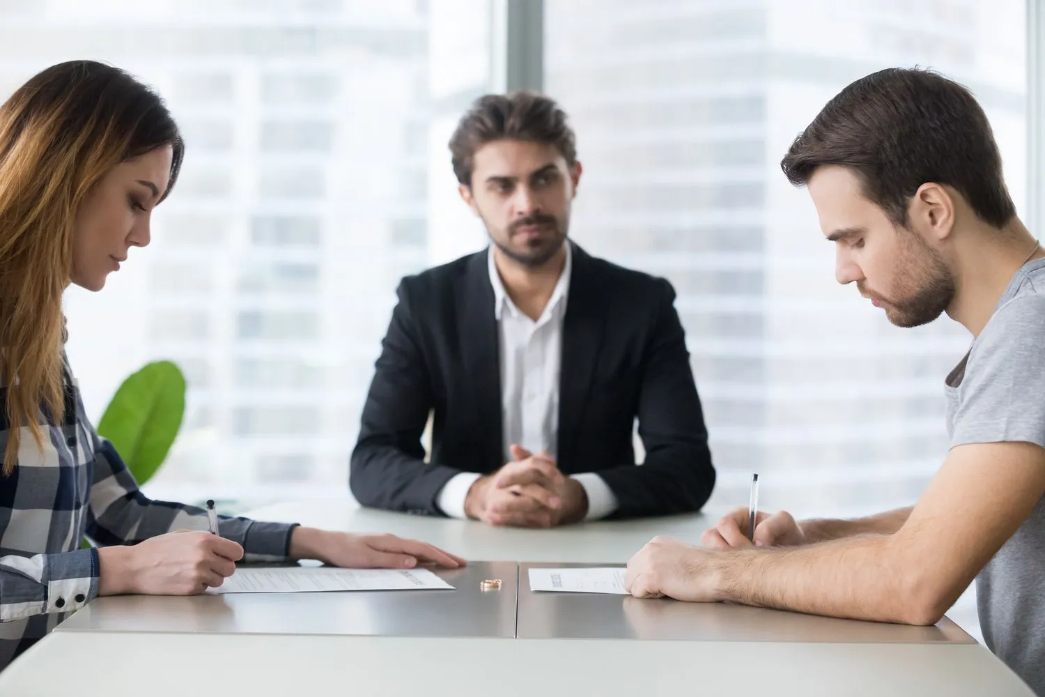 How EH Mediation Guides Couples Toward Fair and Balanced Outcomes Crowborough